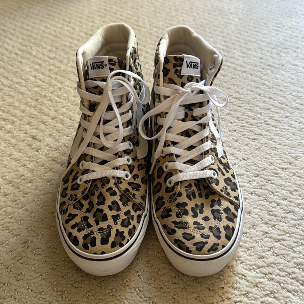 Brand new never worn leopard Vans. Was a gift but they are too big for me.